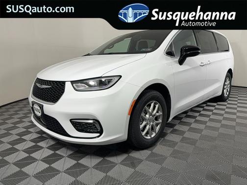 2025 Chrysler Pacifica Select