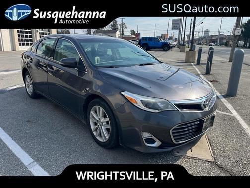 Gray 2014 Toyota Avalon XLE Premium