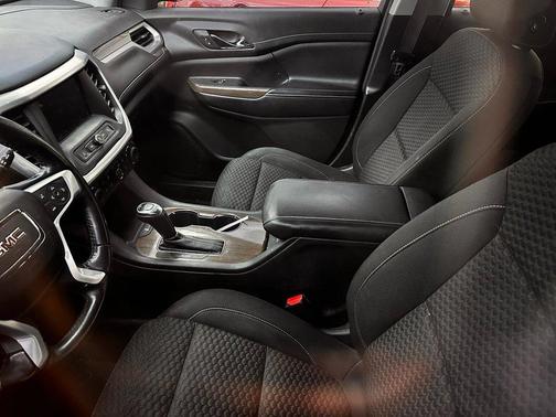 Gray 2019 GMC Acadia SLE-1