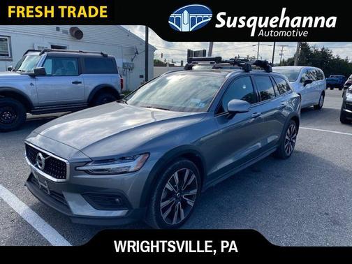 2021 Volvo V60 Cross Country T5
