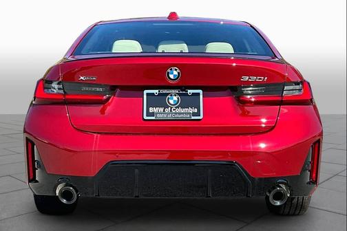 Vegas Red Metallic 2026 BMW 330 xDrive NA