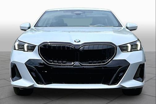 Brooklyn Grey Metallic 2026 BMW 530 xDrive