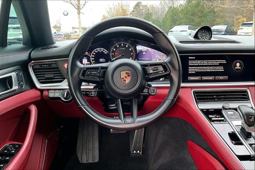2023 Porsche Panamera 4 Platinum Edition