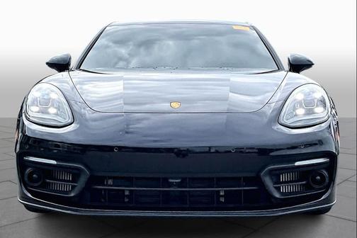 2023 Porsche Panamera 4 Platinum Edition