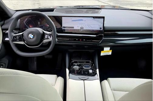 2025 BMW 530 i xDrive