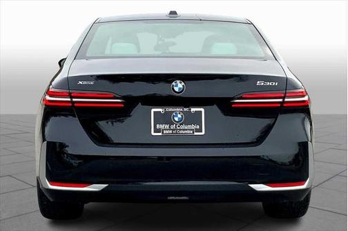 2025 BMW 530 i xDrive