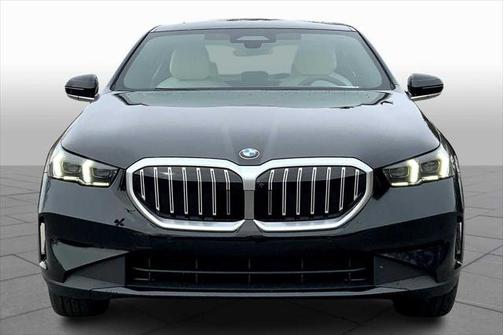 2025 BMW 530 i xDrive