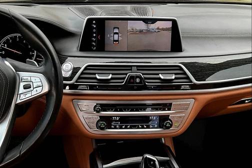 2016 BMW 750 i xDrive