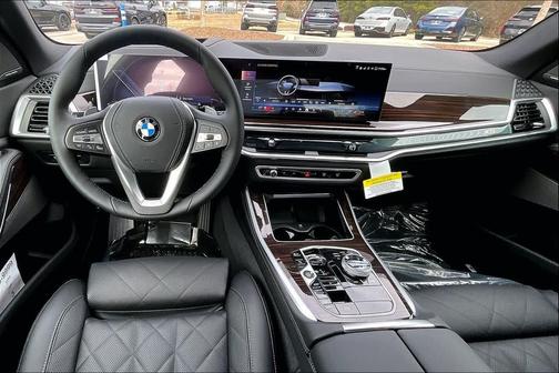 Mineral White Metallic 2026 BMW X5 xDrive40i