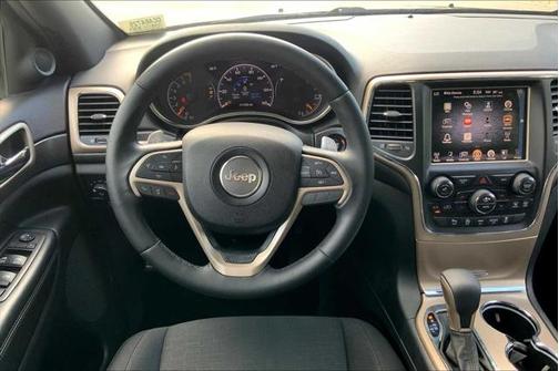 2016 Jeep Grand Cherokee Laredo