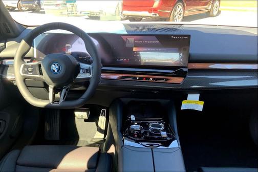 2026 BMW 550e xDrive