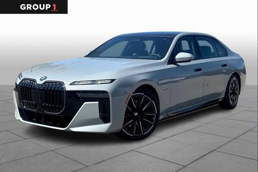 2026 BMW 750e i xDrive