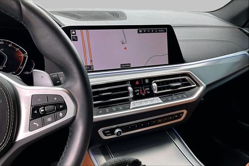 Mineral White Metallic 2023 BMW X5 sDrive40i