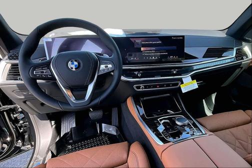 Black Sapphire Metallic 2026 BMW X5 PHEV xDrive50e