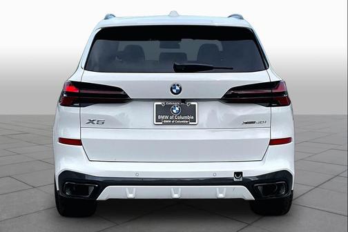 Alpine White 2026 BMW X5 xDrive40i