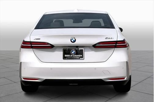 2025 BMW 530 i xDrive