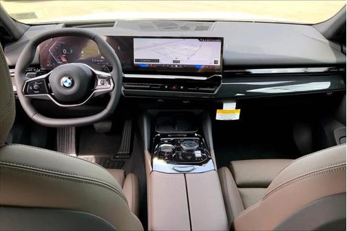 2025 BMW 530 i xDrive