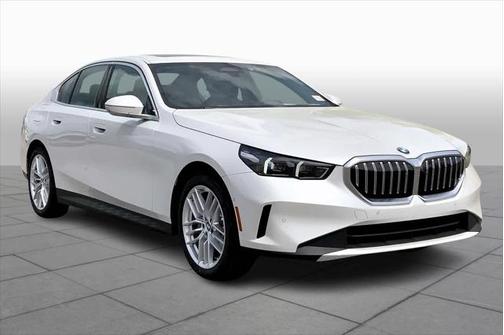 2025 BMW 530 i xDrive