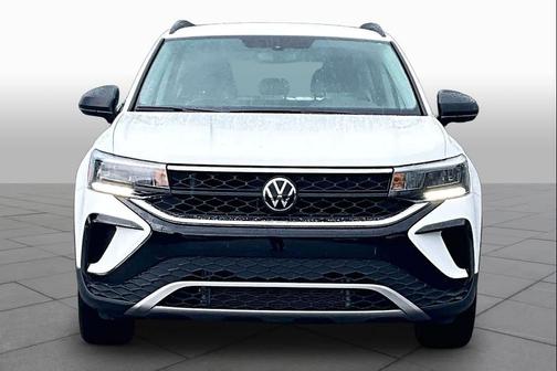 Pure White 2023 Volkswagen Taos 1.5T S