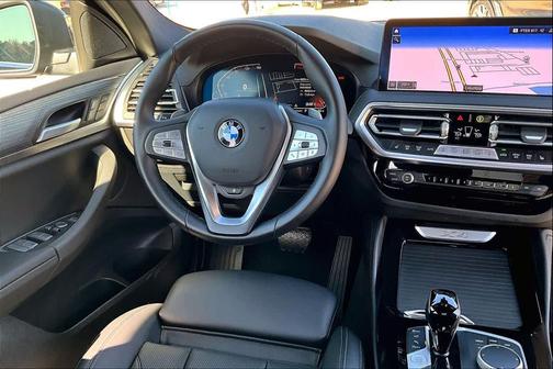 2025 BMW X4 xDrive30i