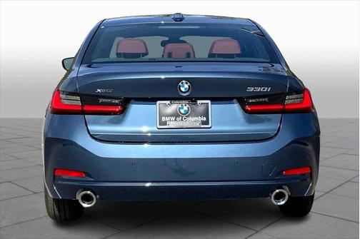 2025 BMW 330 i xDrive
