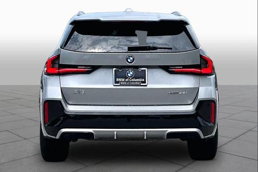 Space Silver Metallic 2025 BMW X1 xDrive28i
