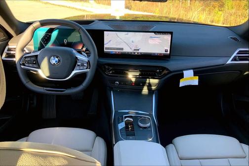 2025 BMW 230 i