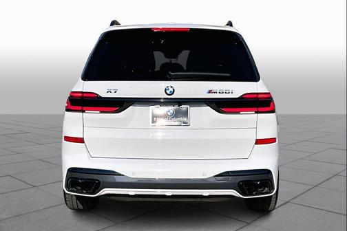 2025 BMW X7 M60i