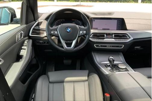 Photo 5 of 32 of 2019 BMW X5 xDrive40i