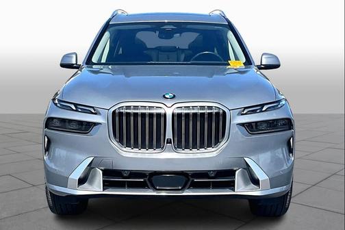 Skyscraper Grey Metallic 2024 BMW X7 xDrive40i