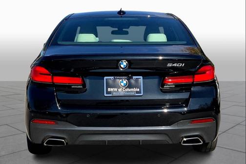 2021 BMW 540 540i