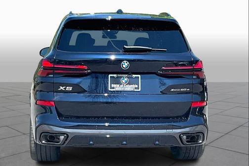 Carbon Black Metallic 2026 BMW X5 PHEV xDrive50e