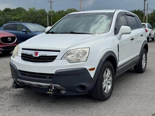 White 2009 Saturn Vue XE