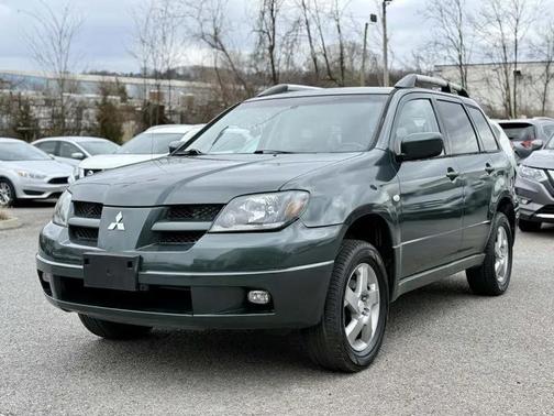 2004 Mitsubishi Outlander XLS