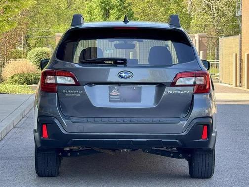 Gray 2019 Subaru Outback 2.5i Premium