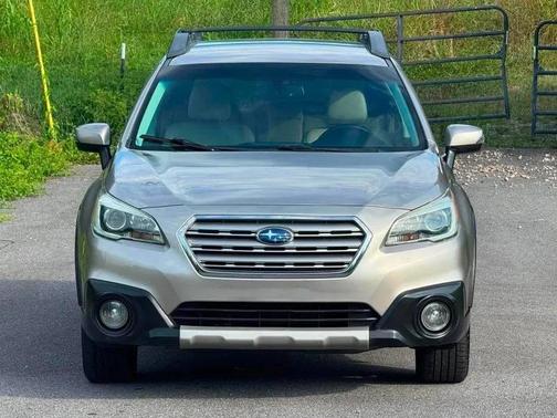 Ice Silver Metallic 2015 Subaru Outback 2.5i Limited