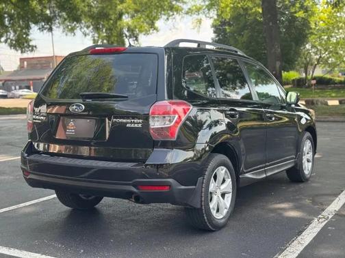 Crystal Black Silica 2015 Subaru Forester 2.5i Premium