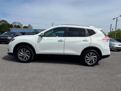 Moonlight White 2014 Nissan Rogue SL