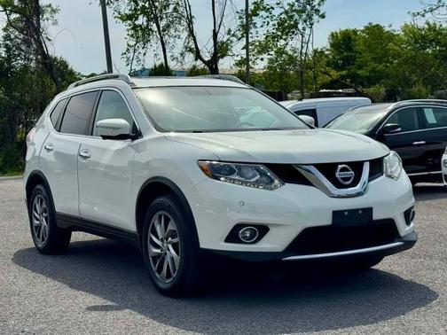 Moonlight White 2014 Nissan Rogue SL