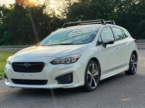 Crystal White Pearl 2017 Subaru Impreza 2.0i Sport