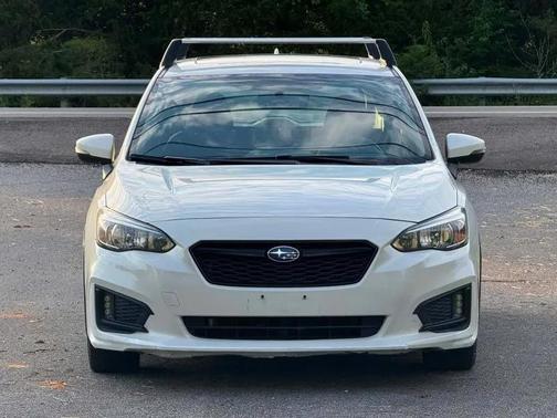 Crystal White Pearl 2017 Subaru Impreza 2.0i Sport