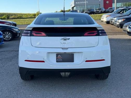 White 2013 Chevrolet Volt Base