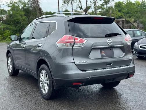 Gun Metallic 2016 Nissan Rogue SV