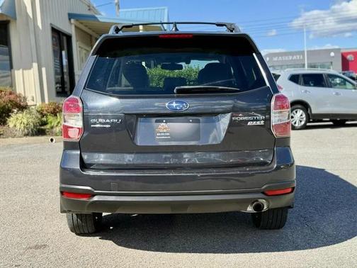 2016 Subaru Forester 2.5i Touring