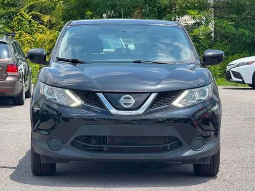 Magnetic Black 2018 Nissan Rogue Sport S