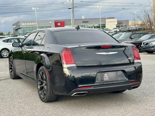 2019 Chrysler 300 S