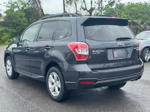 Dark Gray Metallic 2014 Subaru Forester 2.5i Touring