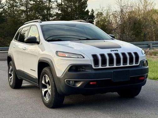 Bright White Clearcoat 2015 Jeep Cherokee Trailhawk
