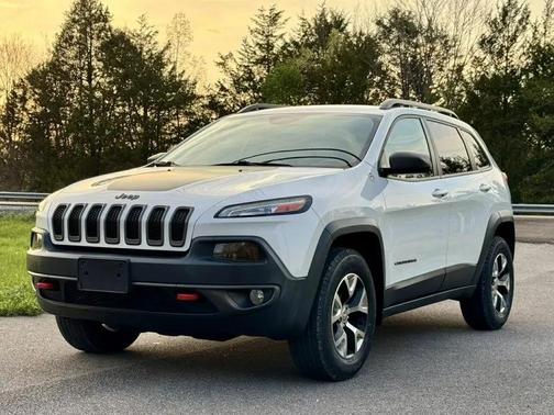 Bright White Clearcoat 2015 Jeep Cherokee Trailhawk