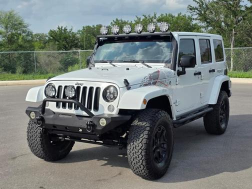 Bright White Clearcoat 2016 Jeep Wrangler Unlimited Backcountry